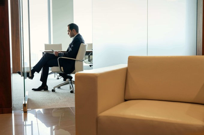 How the Best Leaders Respond to Rule Breaking